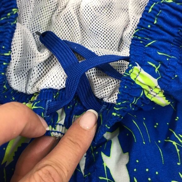 Kidlooks Boys 5/6 Shark Swim Set Tank Top & Trunks - Picture 10 of 12